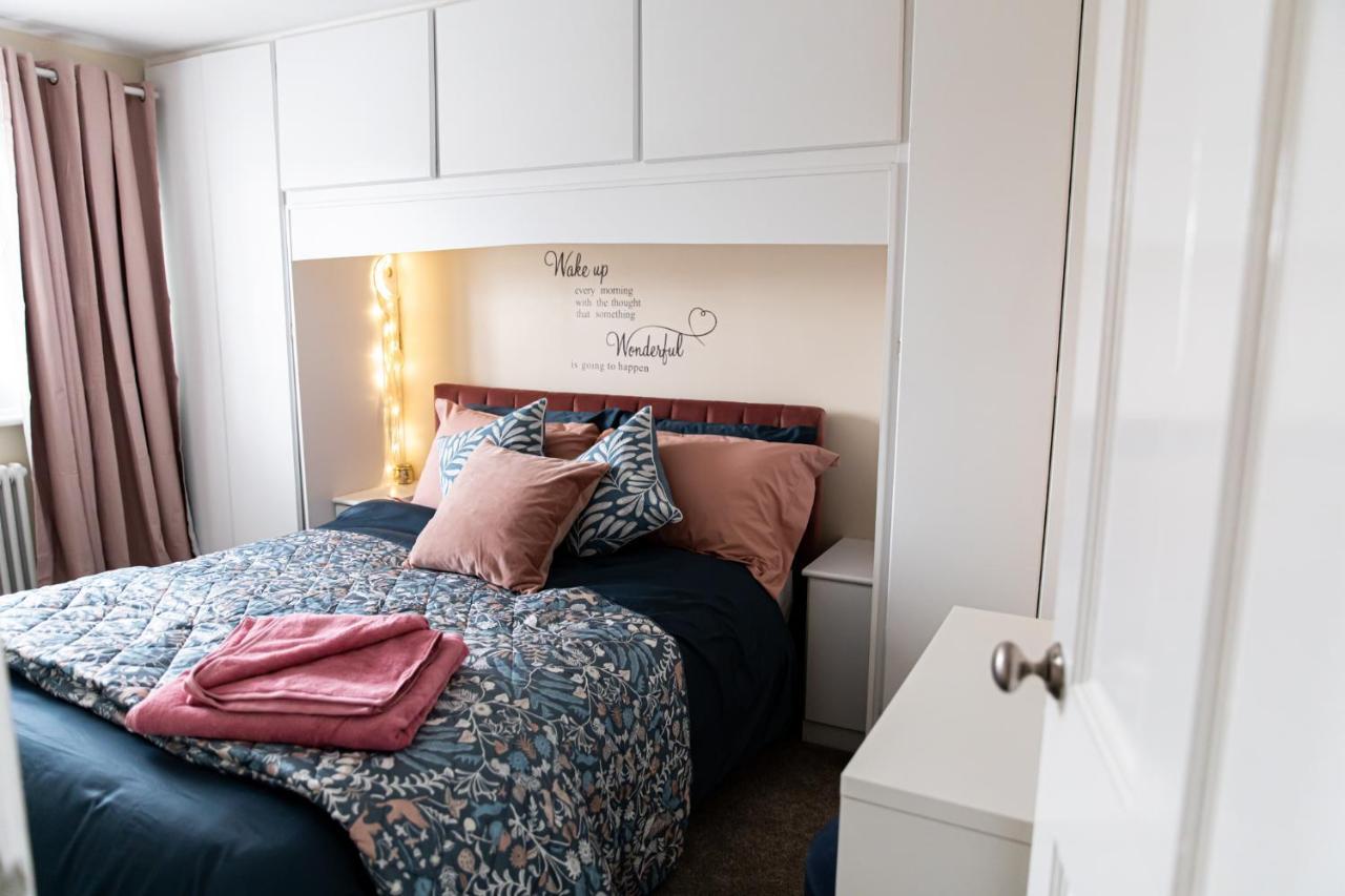 Inviting 3-Bed House In Manchester Esterno foto