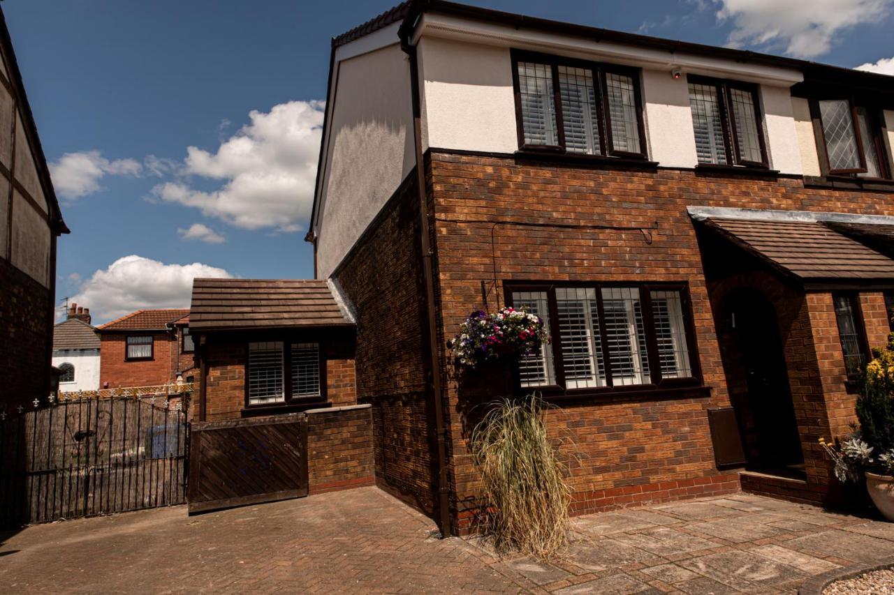 Inviting 3-Bed House In Manchester Esterno foto