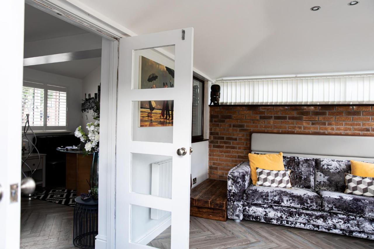 Inviting 3-Bed House In Manchester Esterno foto