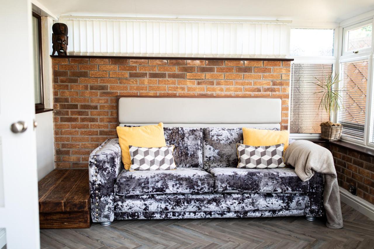 Inviting 3-Bed House In Manchester Esterno foto