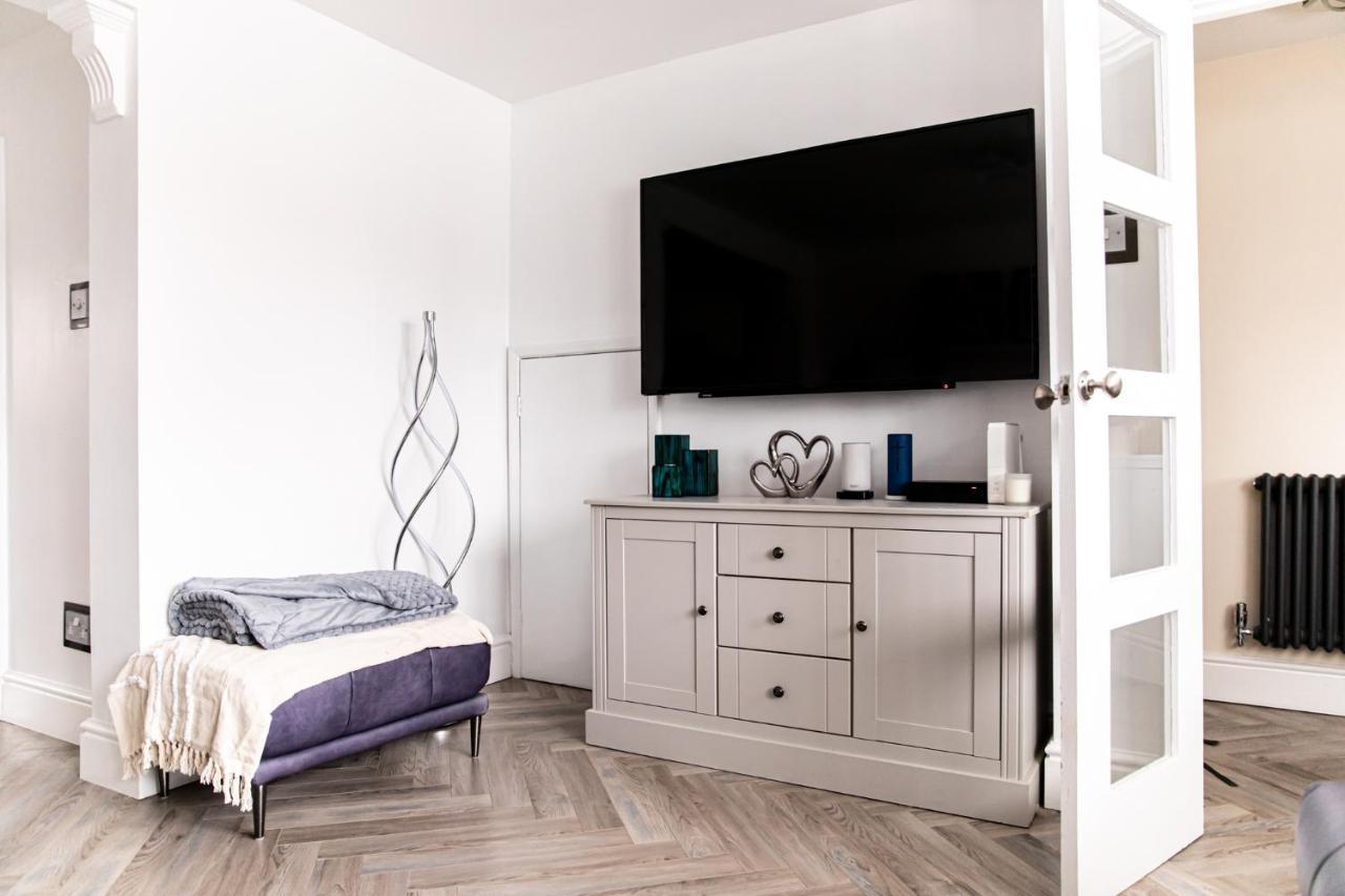Inviting 3-Bed House In Manchester Esterno foto