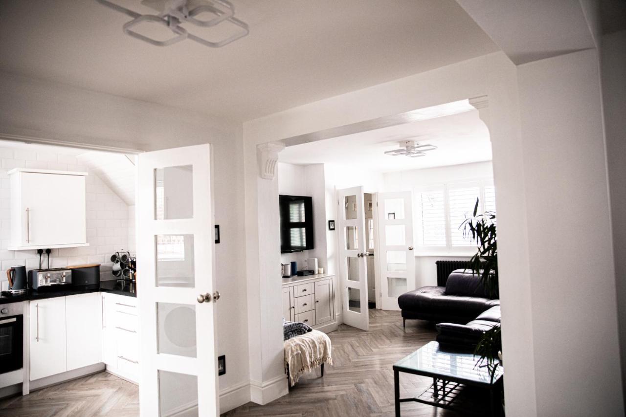 Inviting 3-Bed House In Manchester Esterno foto
