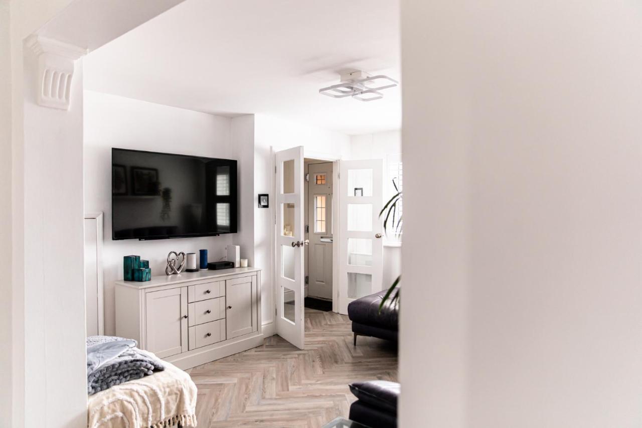 Inviting 3-Bed House In Manchester Esterno foto